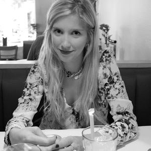 Meet your Posher, Isabella